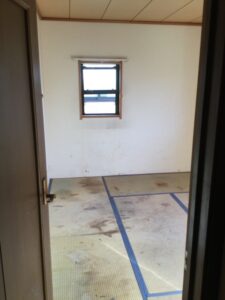 東京都練馬区東大泉一戸建て1階２階3LDK+お庭78立米にて遺品整理のご依頼